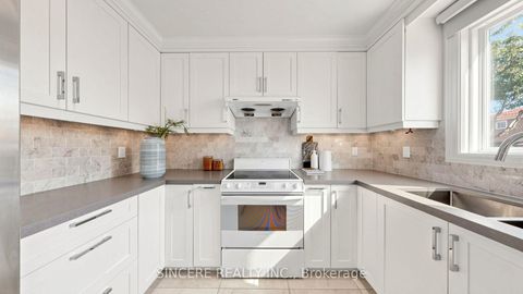 Photo 15 at 25 Ridgefield Crescent, Maple, Vaughan