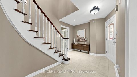 Photo 27 at 25 Ridgefield Crescent, Maple, Vaughan