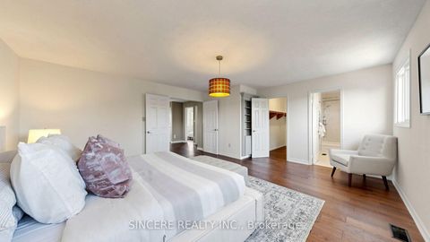 Photo 33 at 25 Ridgefield Crescent, Maple, Vaughan