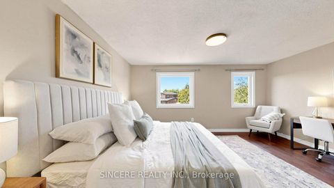 Photo 38 at 25 Ridgefield Crescent, Maple, Vaughan