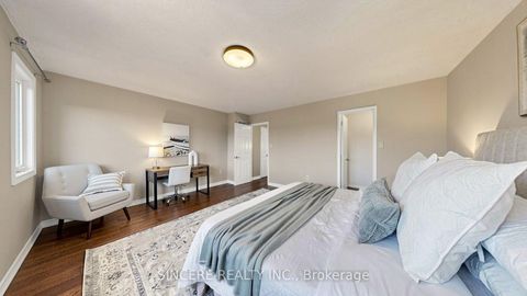 Photo 40 at 25 Ridgefield Crescent, Maple, Vaughan