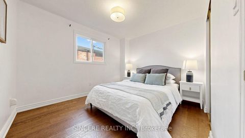 Photo 41 at 25 Ridgefield Crescent, Maple, Vaughan