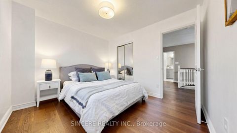 Photo 42 at 25 Ridgefield Crescent, Maple, Vaughan