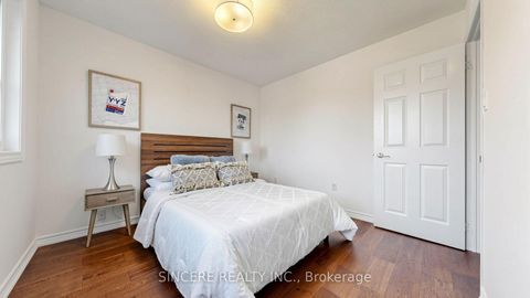 Photo 45 at 25 Ridgefield Crescent, Maple, Vaughan