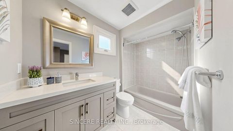 Photo 46 at 25 Ridgefield Crescent, Maple, Vaughan