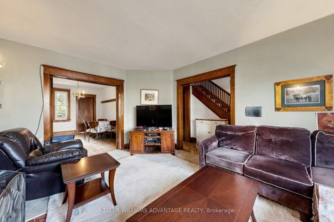 Photo 5 at 130 Elmer Avenue, The Beaches, Toronto