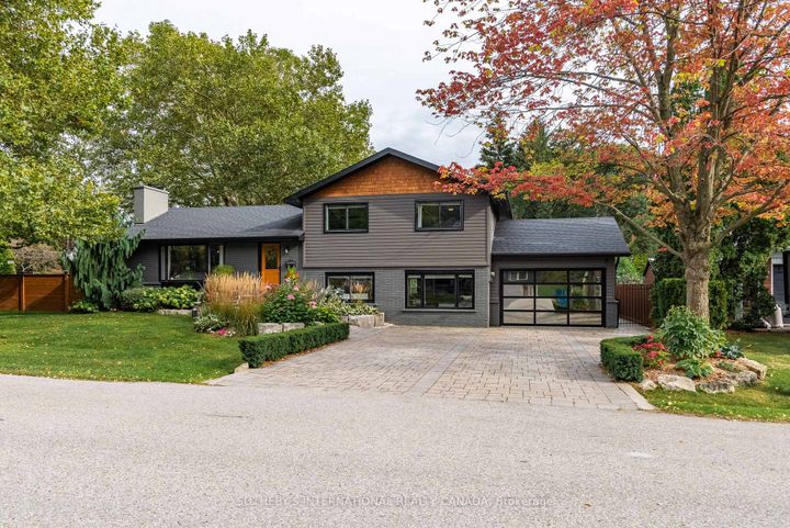 Photo 3 at 600 Deborah Crescent, LaSalle, Burlington