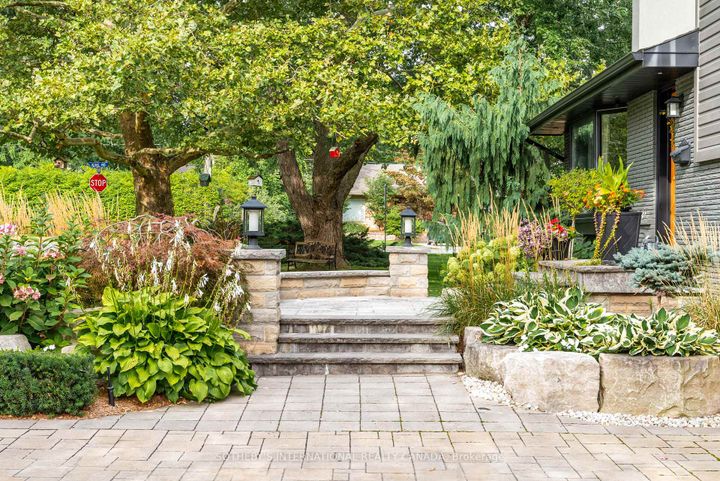Photo 5 at 600 Deborah Crescent, LaSalle, Burlington