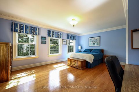 Photo 16 at 43 Thornbank Road, Uplands, Vaughan