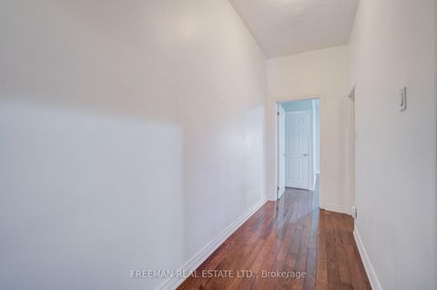 Photo 9 at 431 Manning Avenue, Little Italy, Toronto