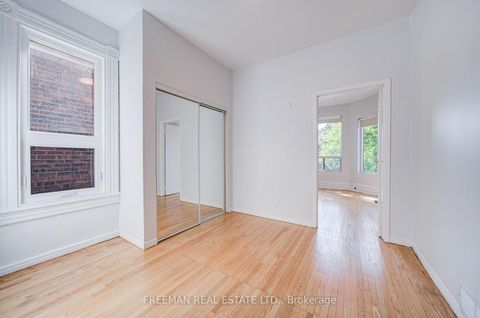 Photo 20 at 431 Manning Avenue, Little Italy, Toronto