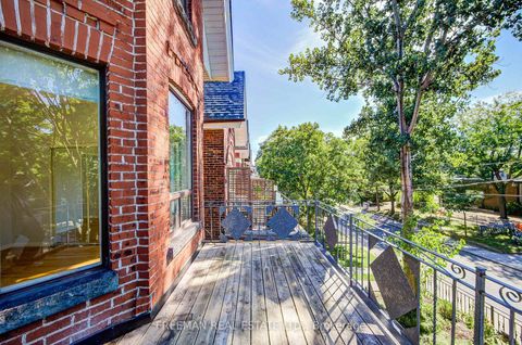 Photo 27 at 431 Manning Avenue, Little Italy, Toronto