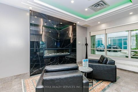 Photo 6 at 208 - 19 Avondale Avenue, Willowdale East, Toronto