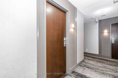 Photo 9 at 208 - 19 Avondale Avenue, Willowdale East, Toronto