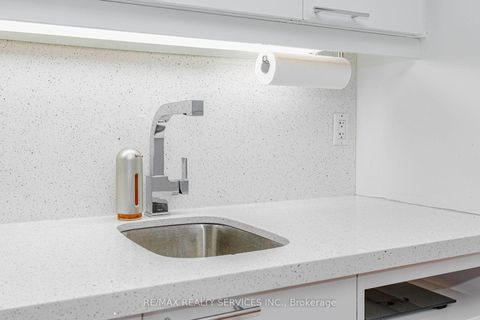 Photo 19 at 208 - 19 Avondale Avenue, Willowdale East, Toronto
