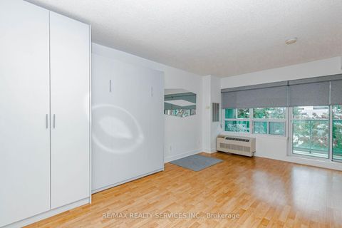 Photo 22 at 208 - 19 Avondale Avenue, Willowdale East, Toronto