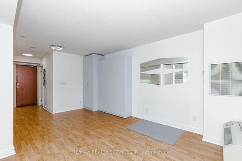 Photo 29 at 208 - 19 Avondale Avenue, Willowdale East, Toronto