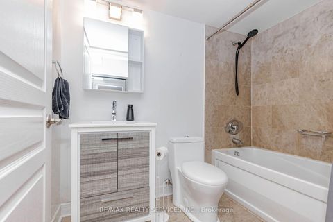 Photo 31 at 208 - 19 Avondale Avenue, Willowdale East, Toronto