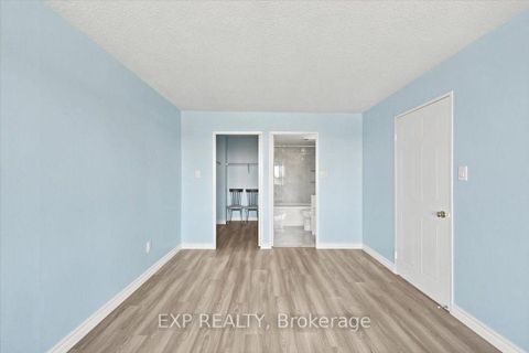 Photo 22 at 1927 - 3 Greystone Walk Drive N, Kennedy Park, Toronto