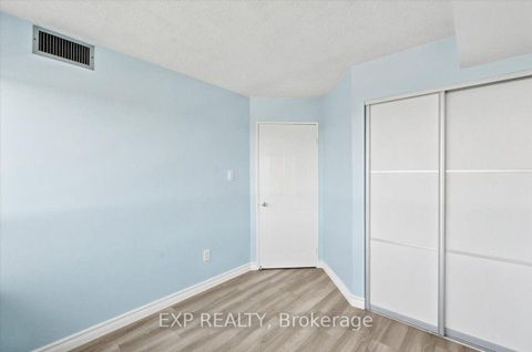 Photo 28 at 1927 - 3 Greystone Walk Drive N, Kennedy Park, Toronto