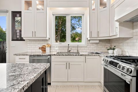 Photo 11 at 109 Lillington Avenue, Cliffside, Toronto