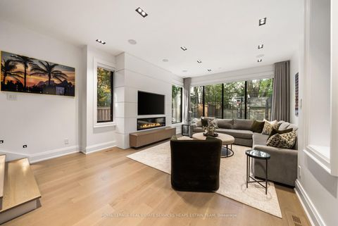 Photo 12 at 12 Millbank Avenue, Forest Hill South, Toronto