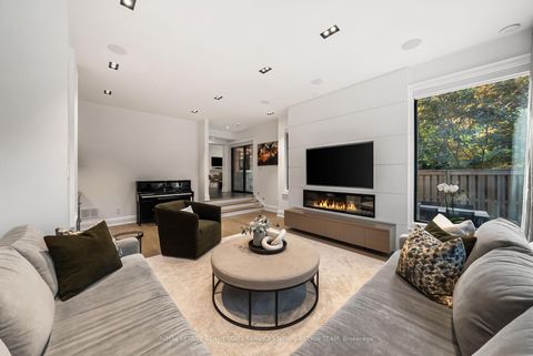 Photo 13 at 12 Millbank Avenue, Forest Hill South, Toronto