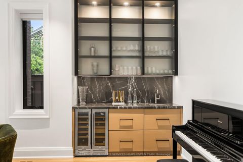 Photo 15 at 12 Millbank Avenue, Forest Hill South, Toronto