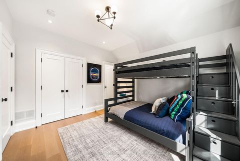 Photo 27 at 12 Millbank Avenue, Forest Hill South, Toronto