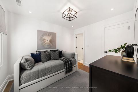 Photo 32 at 12 Millbank Avenue, Forest Hill South, Toronto
