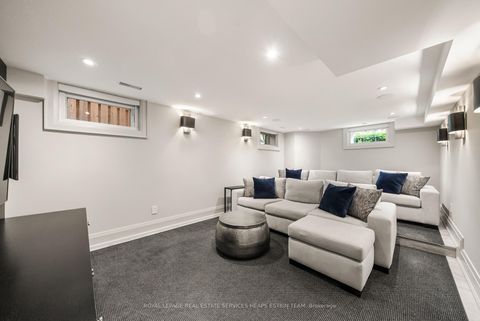 Photo 38 at 12 Millbank Avenue, Forest Hill South, Toronto