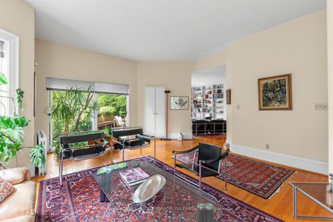 Photo 4 at 105 Roxborough Street E, Moore Park, Toronto