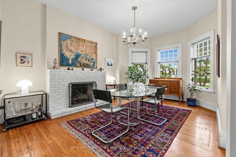 Photo 7 at 105 Roxborough Street E, Moore Park, Toronto