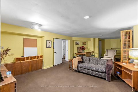 Photo 31 at 105 Roxborough Street E, Moore Park, Toronto