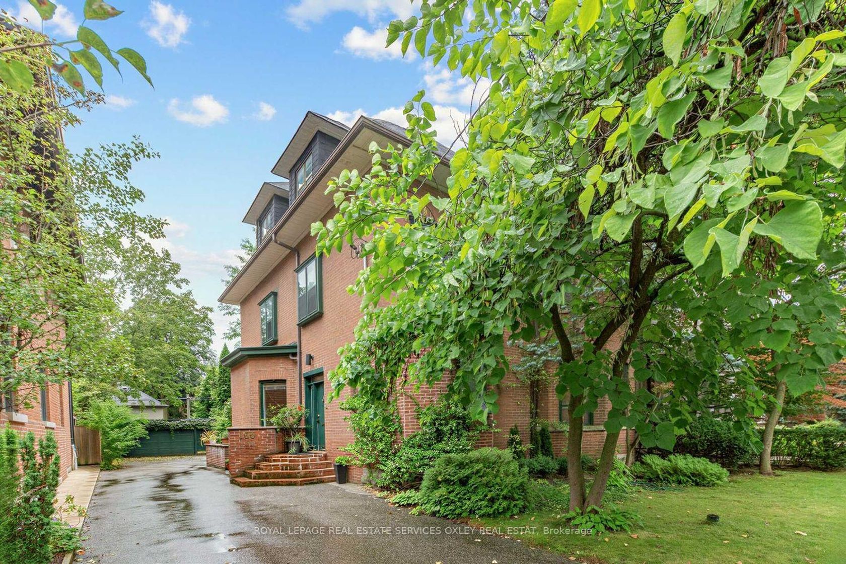 105 Roxborough Street E, Moore Park, Toronto 