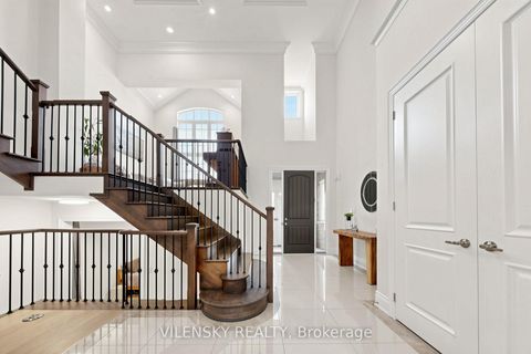 Photo 2 at 37 Scuffler Drive, Patterson, Vaughan