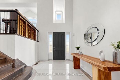 Photo 3 at 37 Scuffler Drive, Patterson, Vaughan