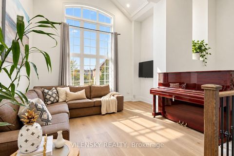 Photo 18 at 37 Scuffler Drive, Patterson, Vaughan