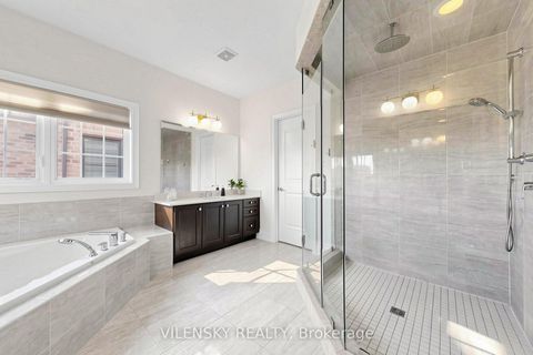 Photo 26 at 37 Scuffler Drive, Patterson, Vaughan