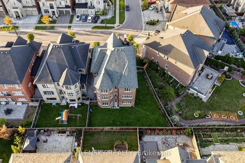 Photo 45 at 37 Scuffler Drive, Patterson, Vaughan