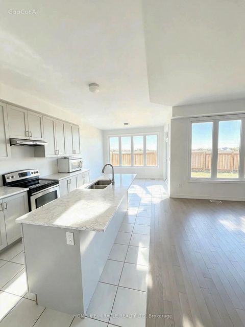 Photo 12 at 163 Fenchurch Manor, Rural Barrie Southeast, Barrie