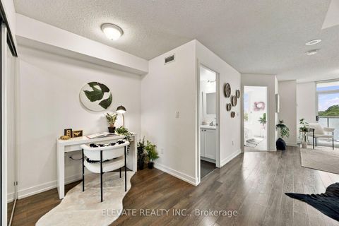 Photo 12 at 408 - 812 Lansdowne Avenue, Junction, Toronto