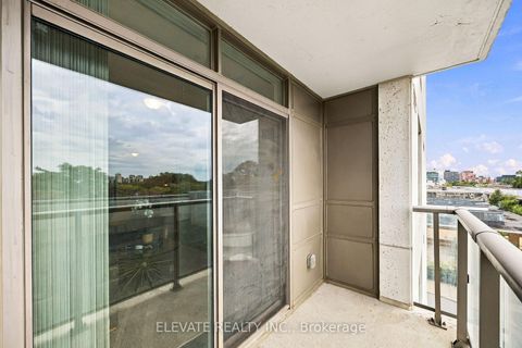 Photo 17 at 408 - 812 Lansdowne Avenue, Junction, Toronto