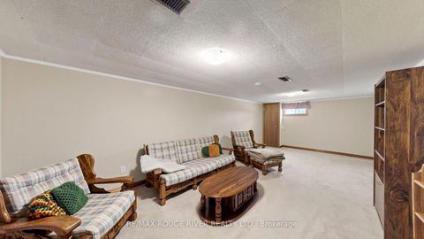 Photo 20 at 35 Southlawn Drive, L'Amoreaux, Toronto