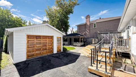 Photo 30 at 35 Southlawn Drive, L'Amoreaux, Toronto
