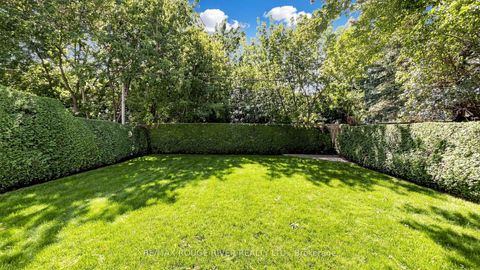 Photo 36 at 35 Southlawn Drive, L'Amoreaux, Toronto