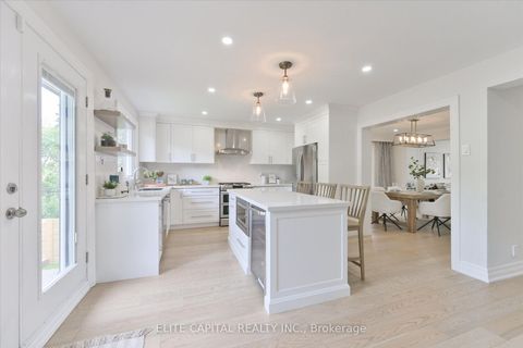 Photo 12 at 20 Raymore Drive, Humber Heights, Toronto