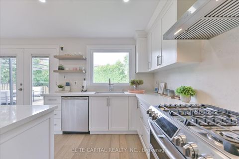 Photo 15 at 20 Raymore Drive, Humber Heights, Toronto