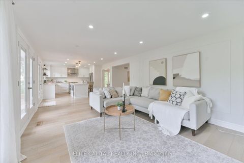 Photo 19 at 20 Raymore Drive, Humber Heights, Toronto
