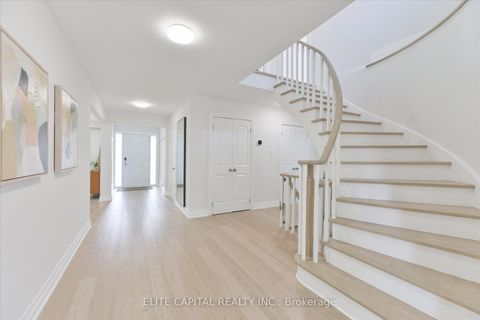 Photo 23 at 20 Raymore Drive, Humber Heights, Toronto